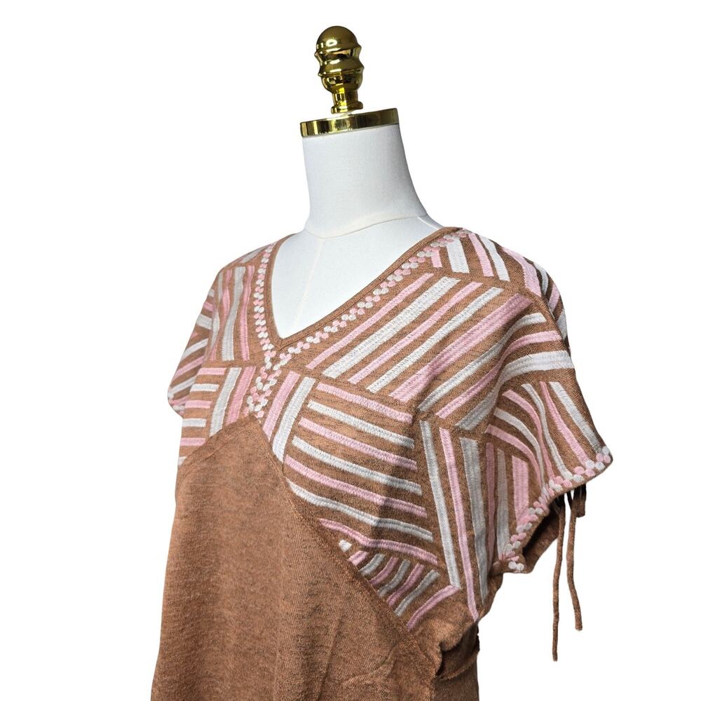 Savanna Jane Knit Top Womens M Embroidered Boho V-Neck Pink and Tan Festival NWT - Picture 7 of 16
